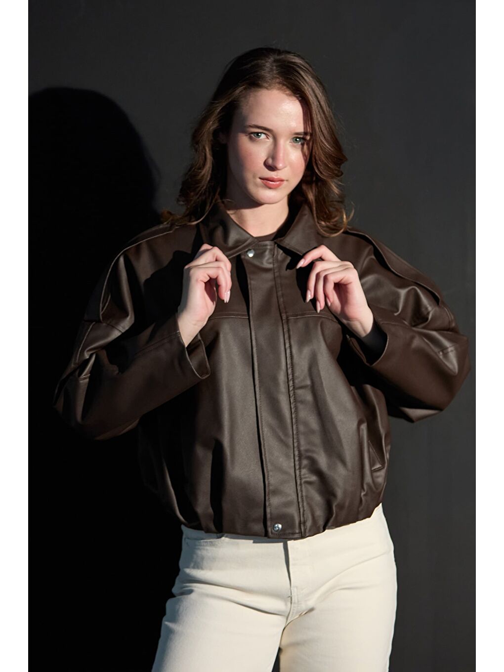 Kahverengi Omuz Detaylı Suni Deri Ceket-1
