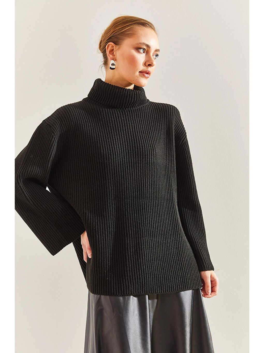 Siyah Kadın Balıkçı Yaka Triko Kazak-1