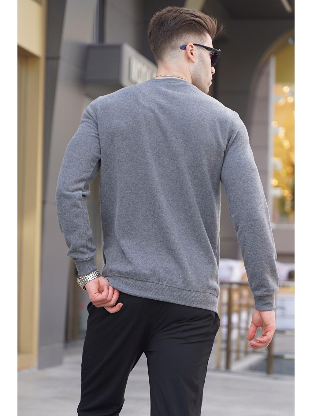 Madmext Gri Bisiklet Yaka Regular Fit Basic Sweatshirt 5799 - 1