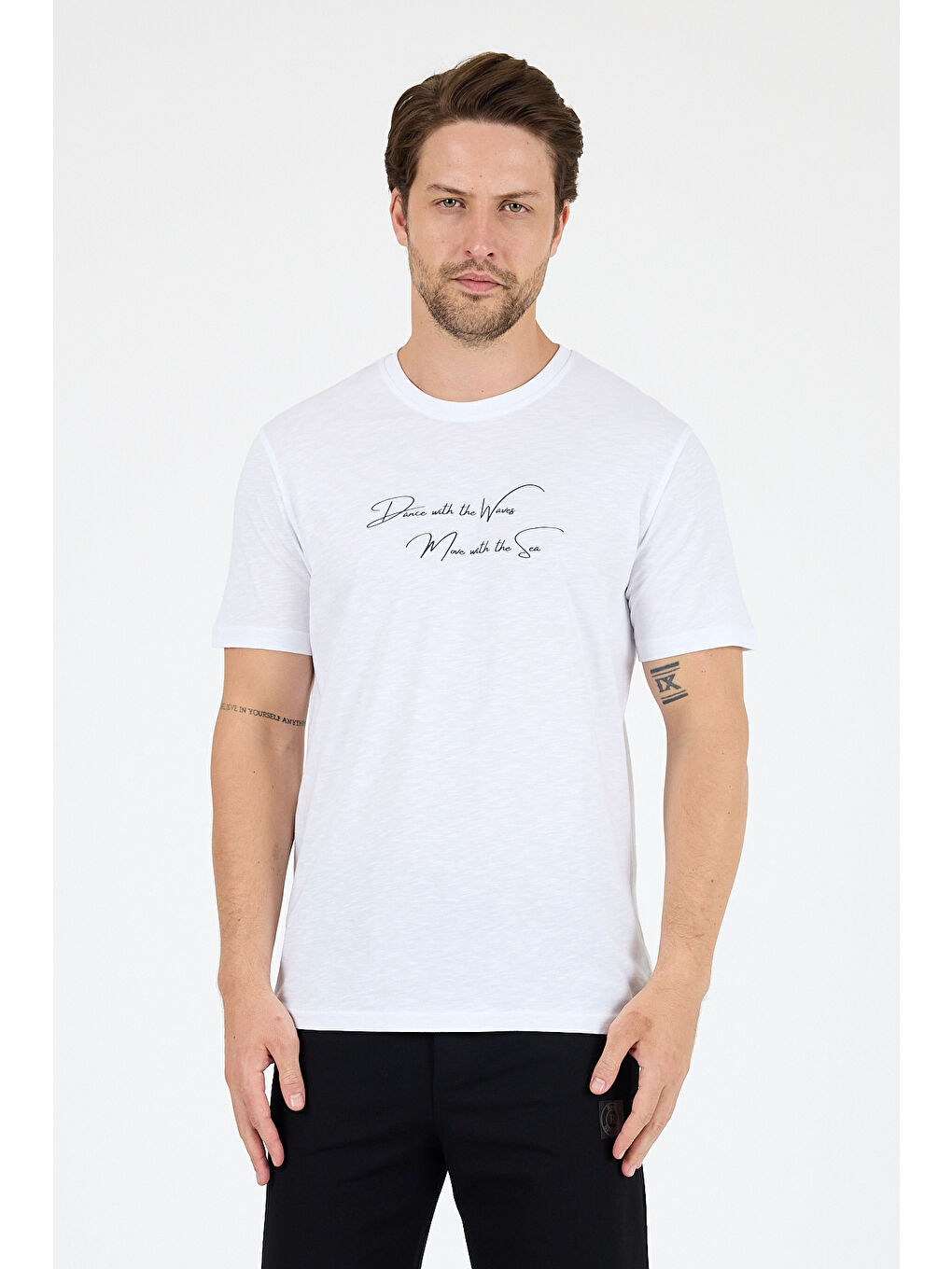 Beyaz Erkek %100 Pamuk Bisiklet Yaka Kısa Kollu Baskılı Tişört Rahat ve Günlük Erkek Tişört 0011