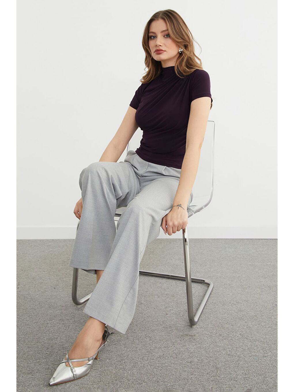 Mürdüm Drapeli Dik Yaka Bluz-2