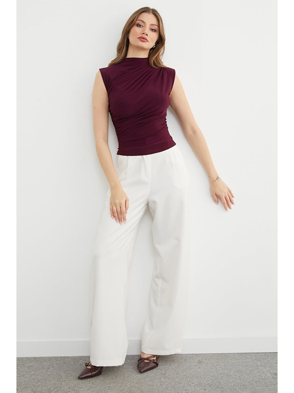 Mürdüm Omzu Ve Yanları Drapeli Dik Yaka Bluz-1