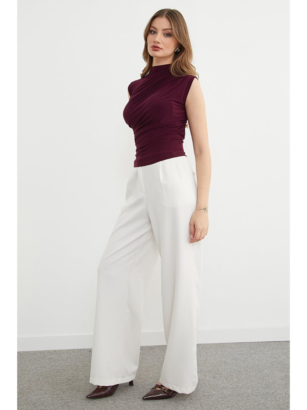 Mürdüm Omzu Ve Yanları Drapeli Dik Yaka Bluz-3