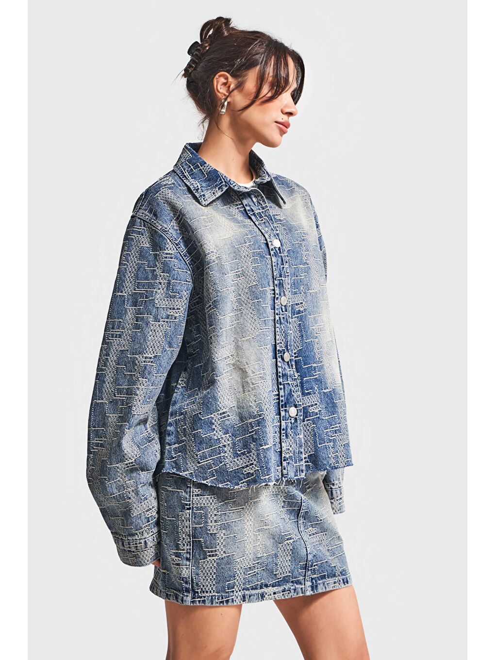 Mavi Kadın Jean Rengi 4w5-32 Oversize Özel Kumaş Bol Kesim Tasarım Denim Ceket-4