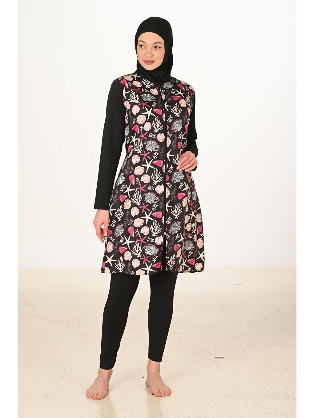Siyah Tam Kapalı Desenli Paraşüt Kumaş Tesettür Mayo 3445