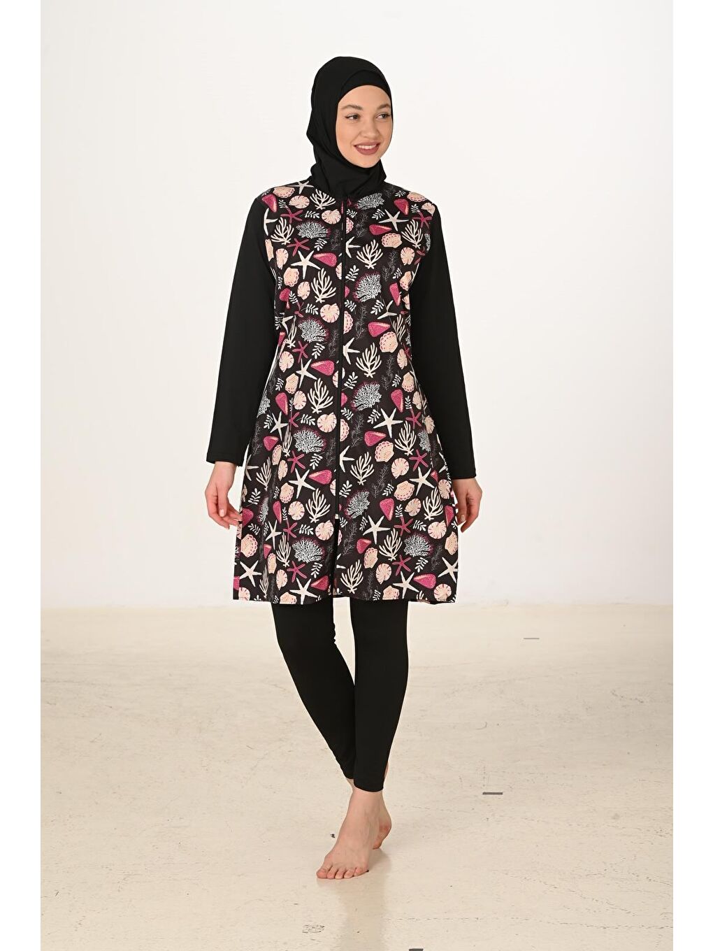 Siyah Tam Kapalı Desenli Paraşüt Kumaş Tesettür Mayo 3445-1