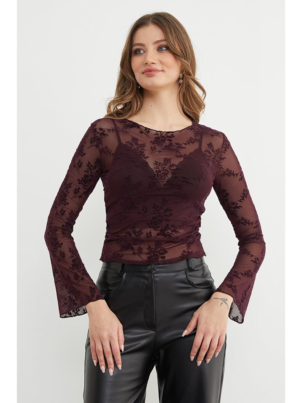 Mürdüm Çiçek Desenli Transparan Bluz-4