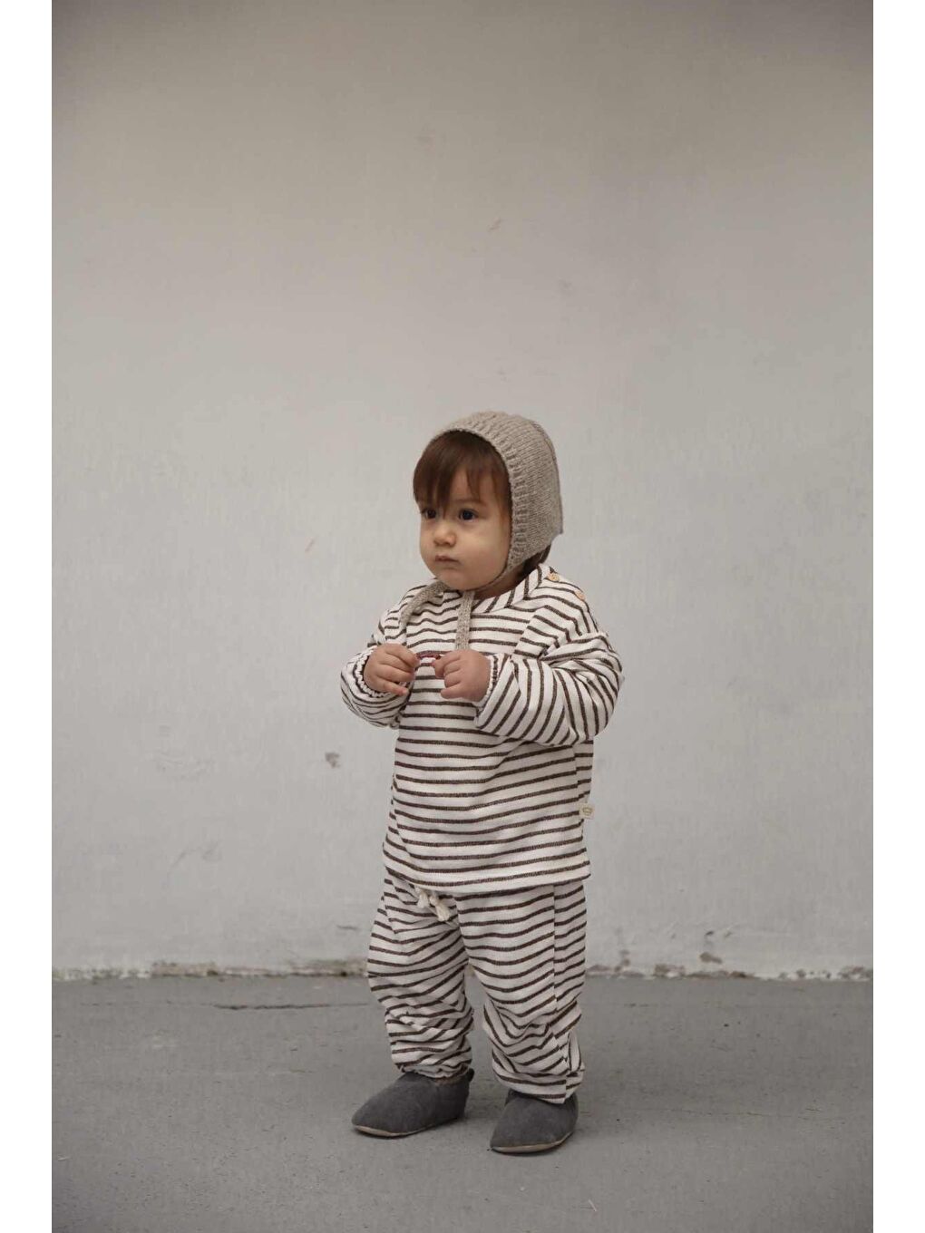 Kahverengi Çizgili Alt Üst Takım