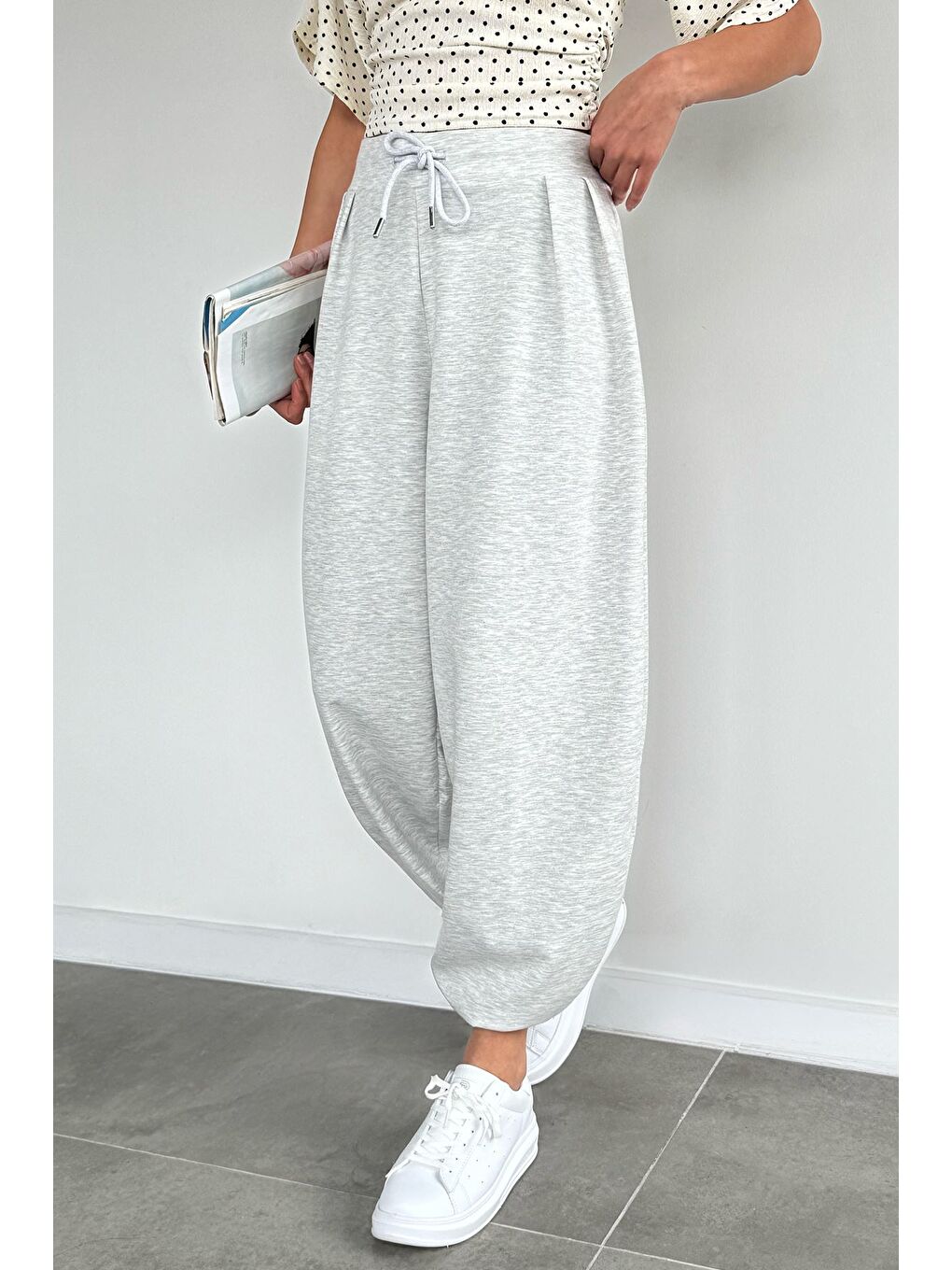 Gri Kadın Bel Lastikli Yüksek Bel Bol Kesim Pantolon-2