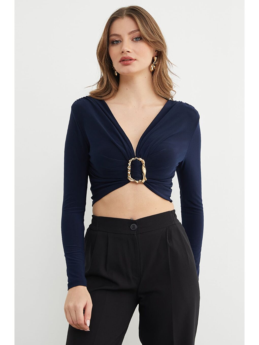 Lacivert Drapeli Tokalı Omuz Vatkalı Crop Bluz