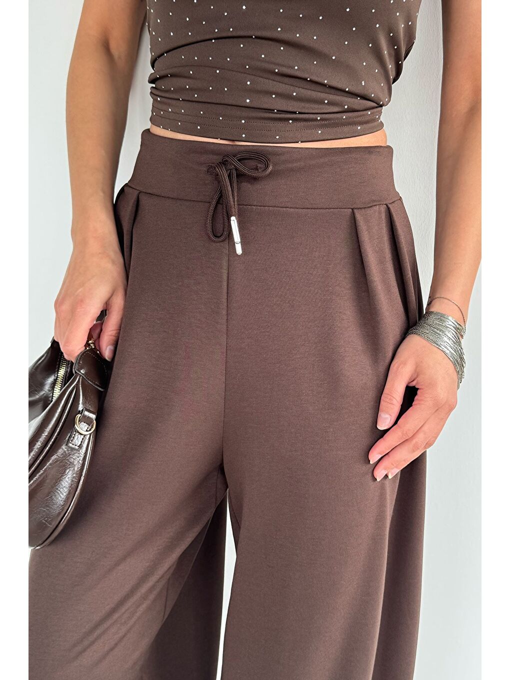 Kahverengi Kadın Bel Lastikli Yüksek Bel Bol Kesim Pantolon-4