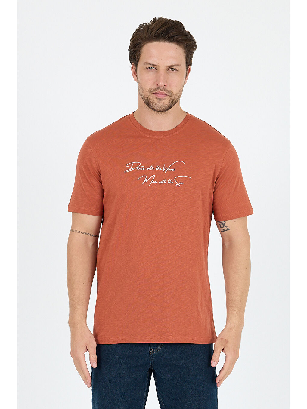 Kahverengi Erkek %100 Pamuk Bisiklet Yaka Kısa Kollu Baskılı Tişört Rahat ve Günlük Erkek Tişört 0011