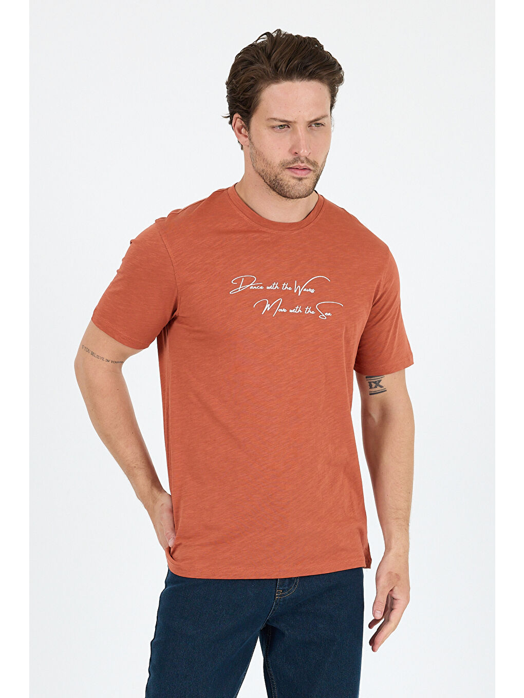 Kahverengi Erkek %100 Pamuk Bisiklet Yaka Kısa Kollu Baskılı Tişört Rahat ve Günlük Erkek Tişört 0011-1