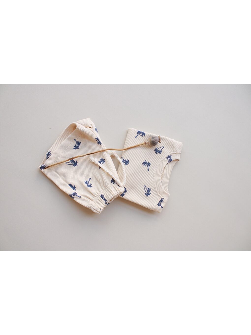 Ekru Palmiye Desen Kaşkorse Şortlu Takım-5