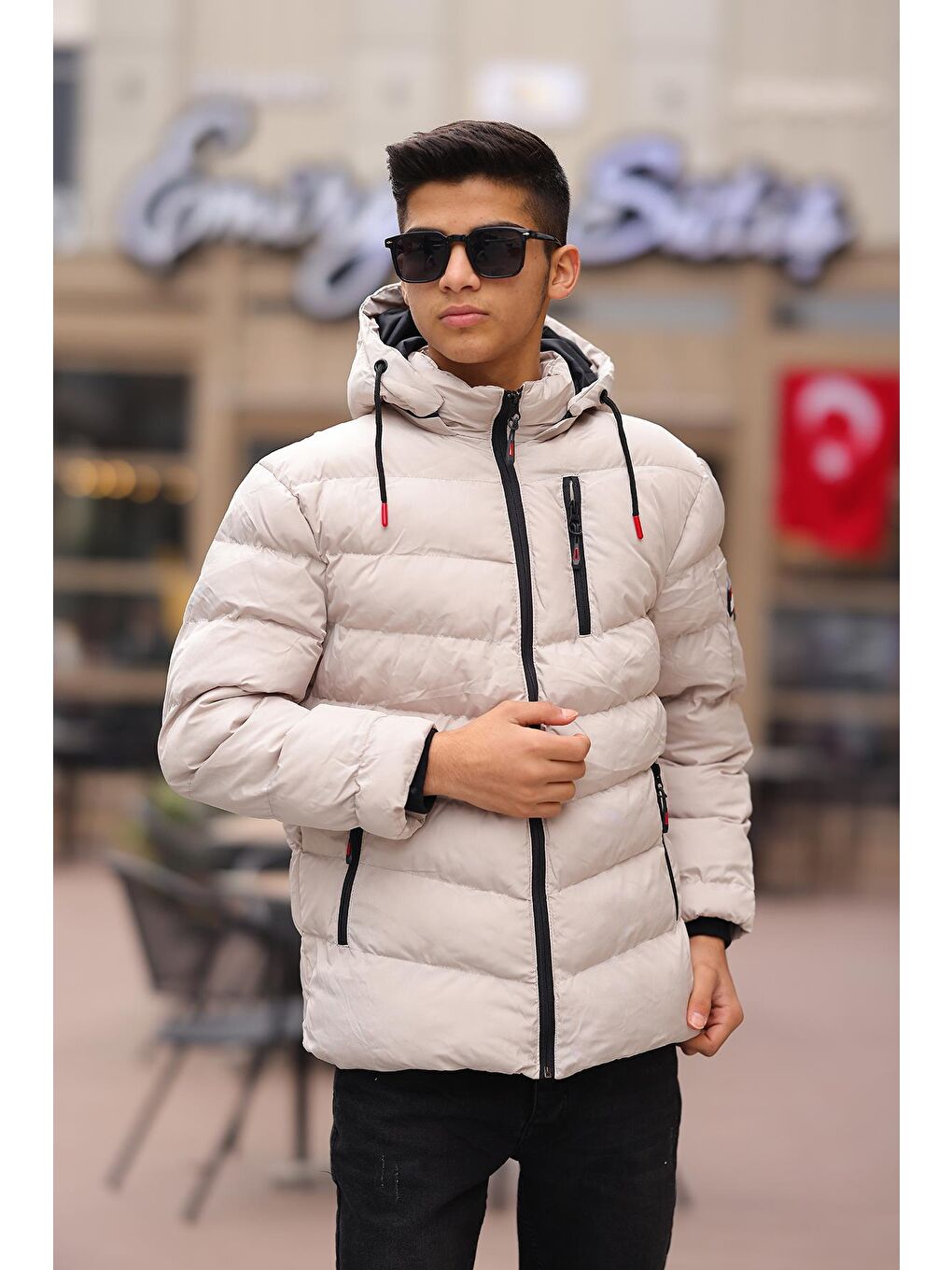 Bej Erkek Çocuk Su Geçirmez Şişme Mont Günlük Çocuk