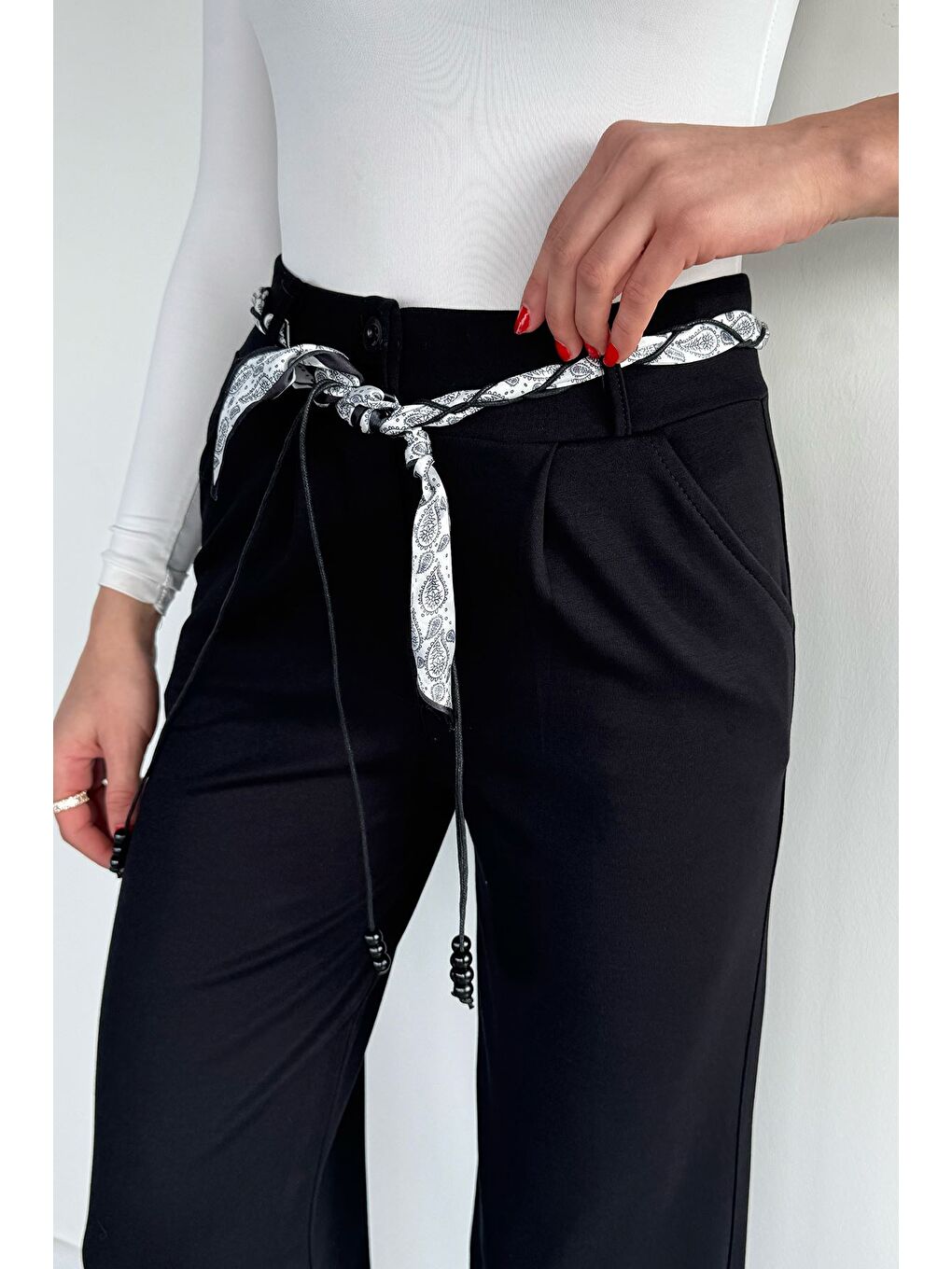 Siyah Kadın Yüksek Bel Fular Aksesuarlı Palazzo Kumaş Pantolon-2