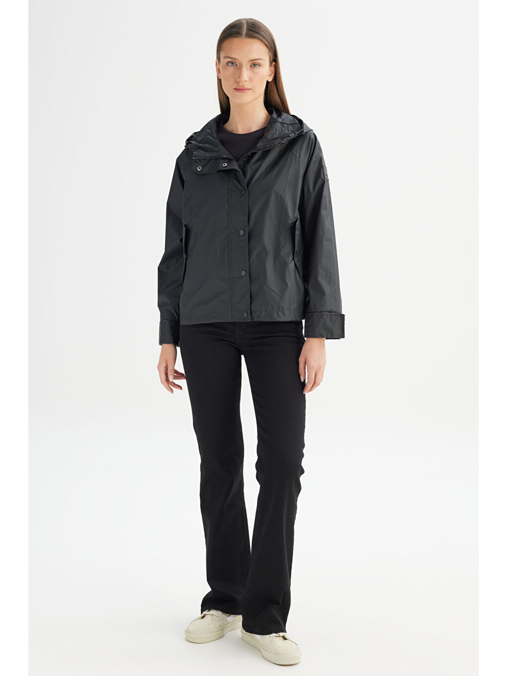 Regular Fit Normal Kesim Kapüşonlu Siyah İnce Mont-1