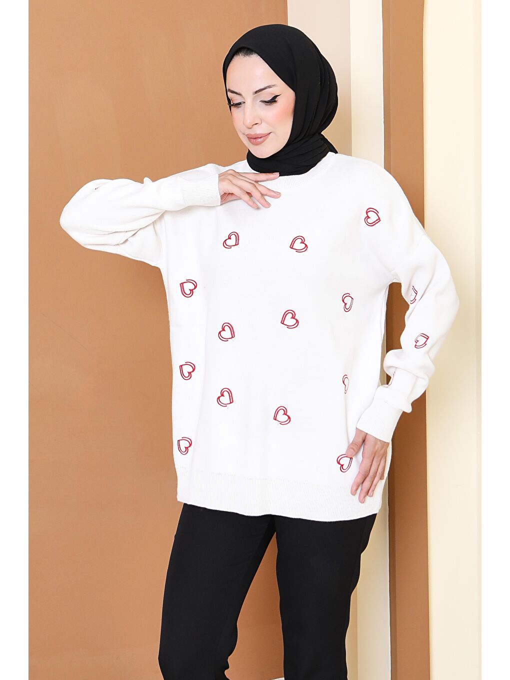 Ekru Kalp Nakışlı Triko Kazak Krem - 27793-KREM