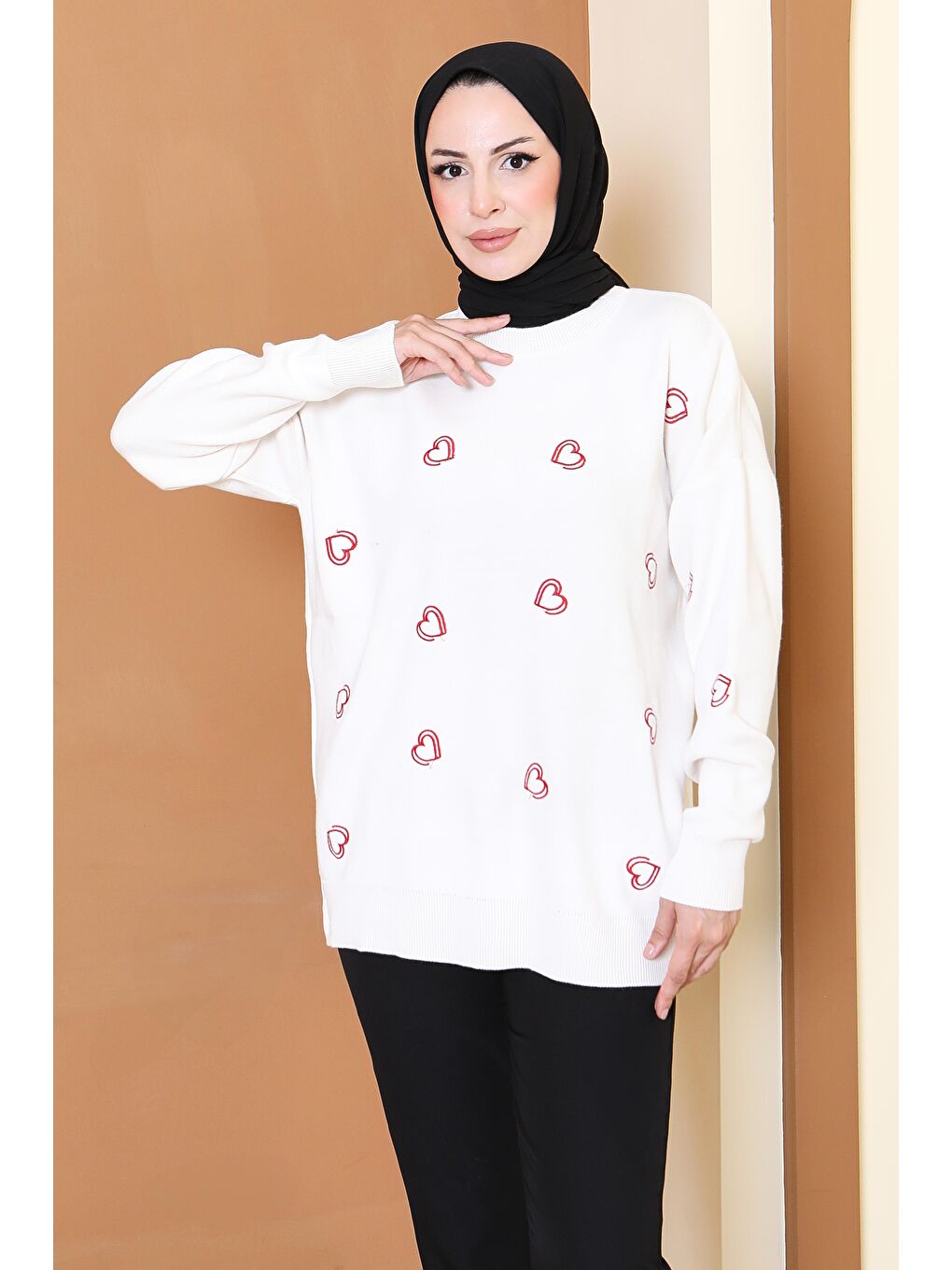 Ekru Kalp Nakışlı Triko Kazak Krem - 27793-KREM-1