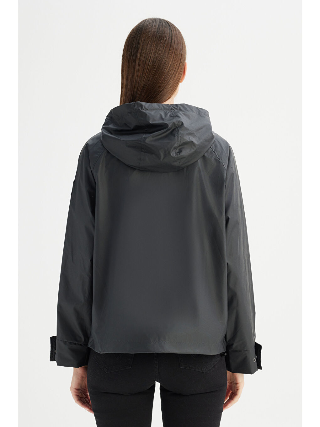 Regular Fit Normal Kesim Kapüşonlu Siyah İnce Mont-4