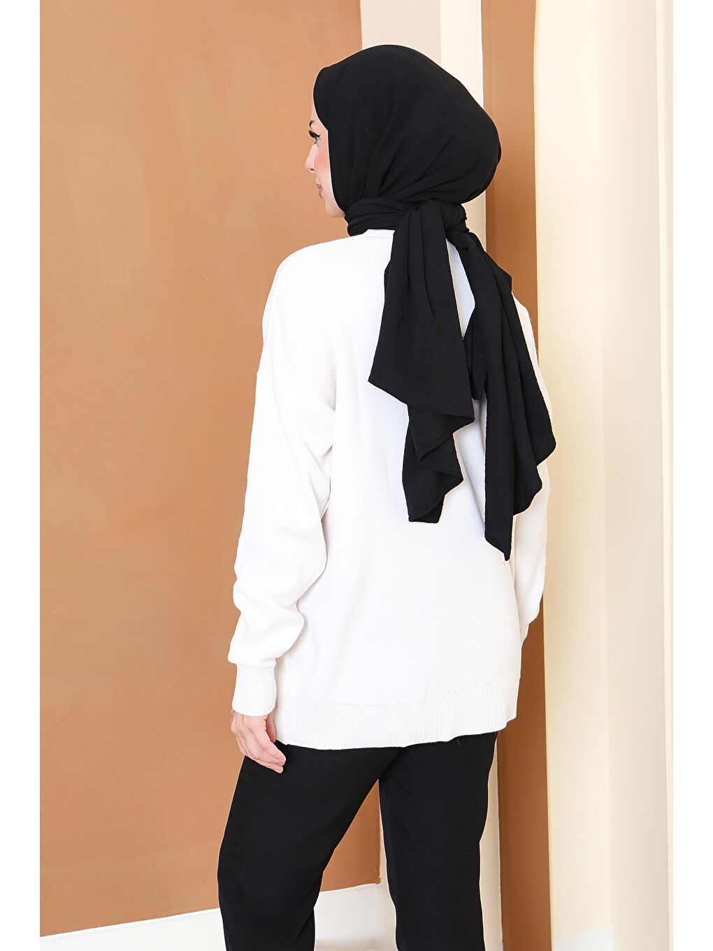 Ekru Kalp Nakışlı Triko Kazak Krem - 27793-KREM-3