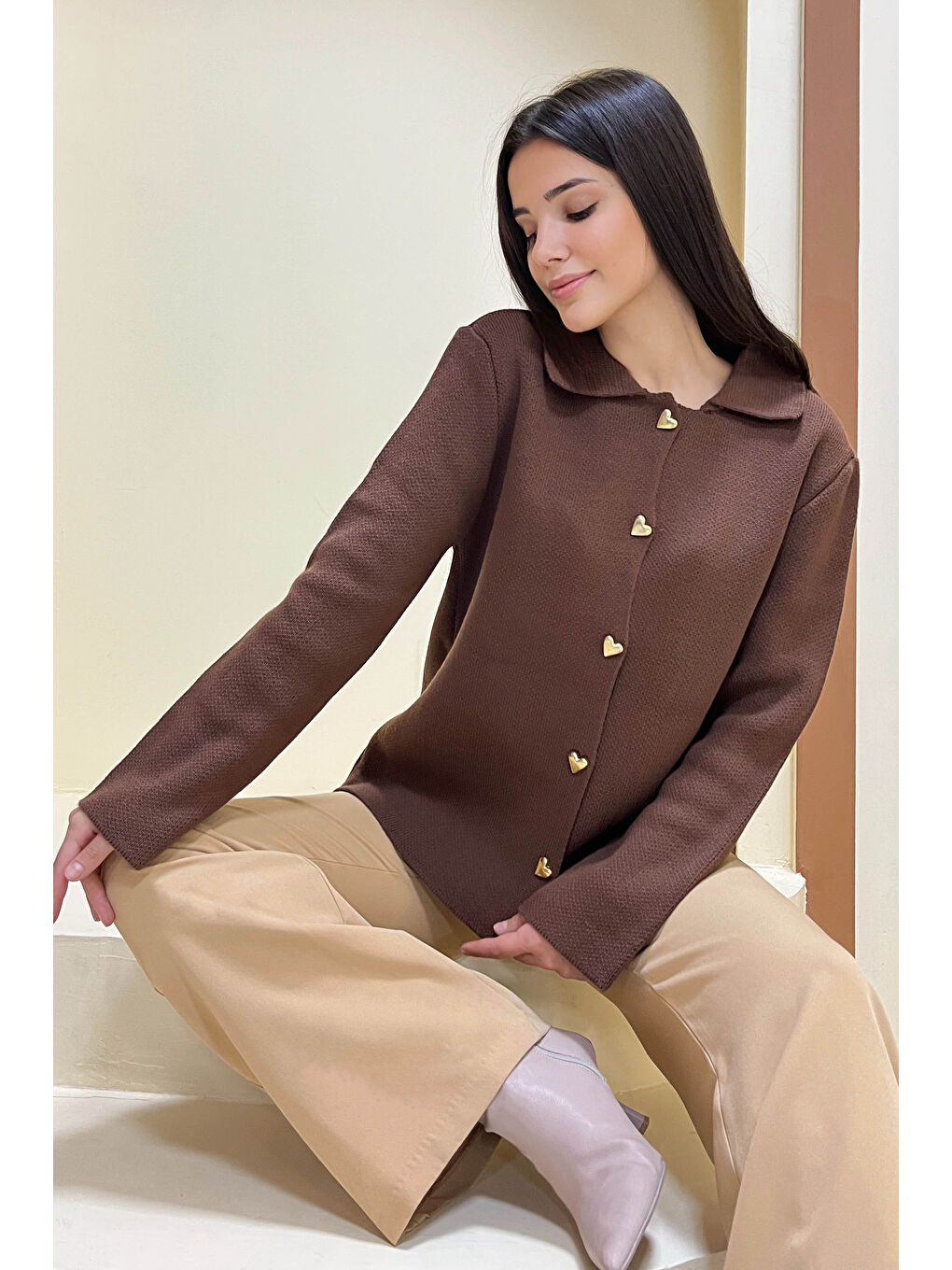 Kahverengi Kalp Düğmeli Triko Ceket Kahve - 27835-KAHVE
