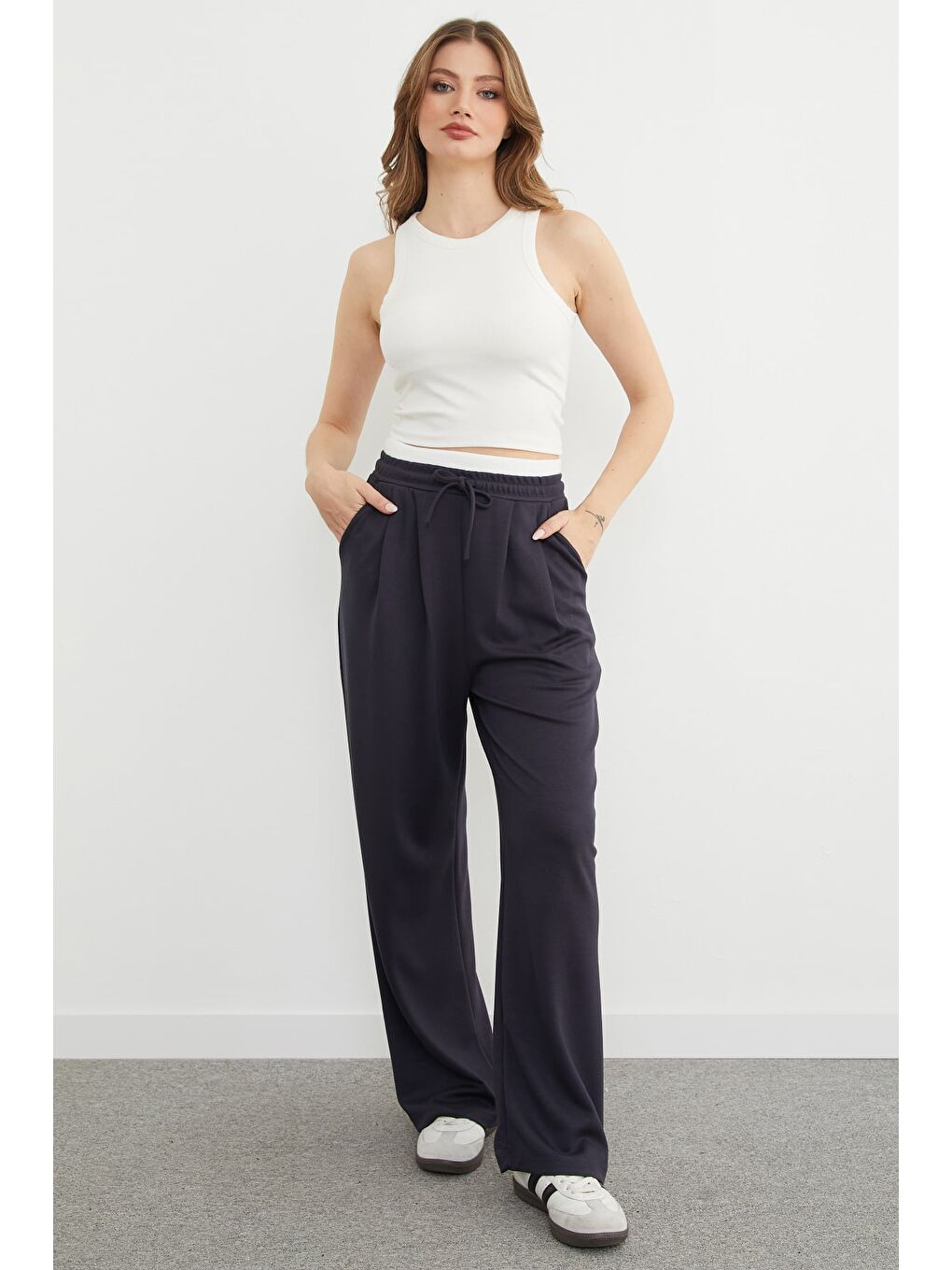 Antrasit Beli Ribana Detaylı Pileli Modal Pantolon-2