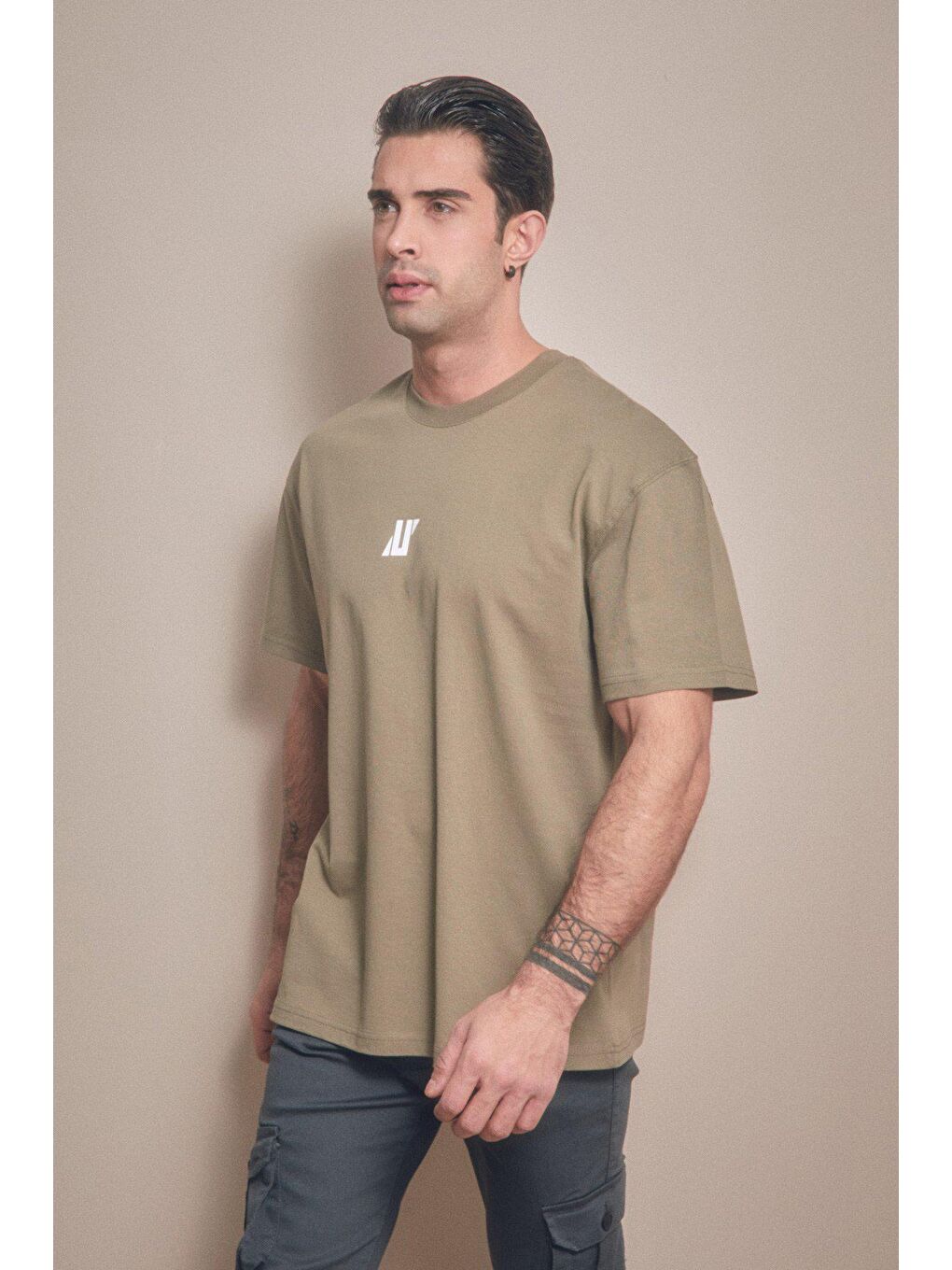 Haki Baskılı Bisiklet Yaka Tişört-3