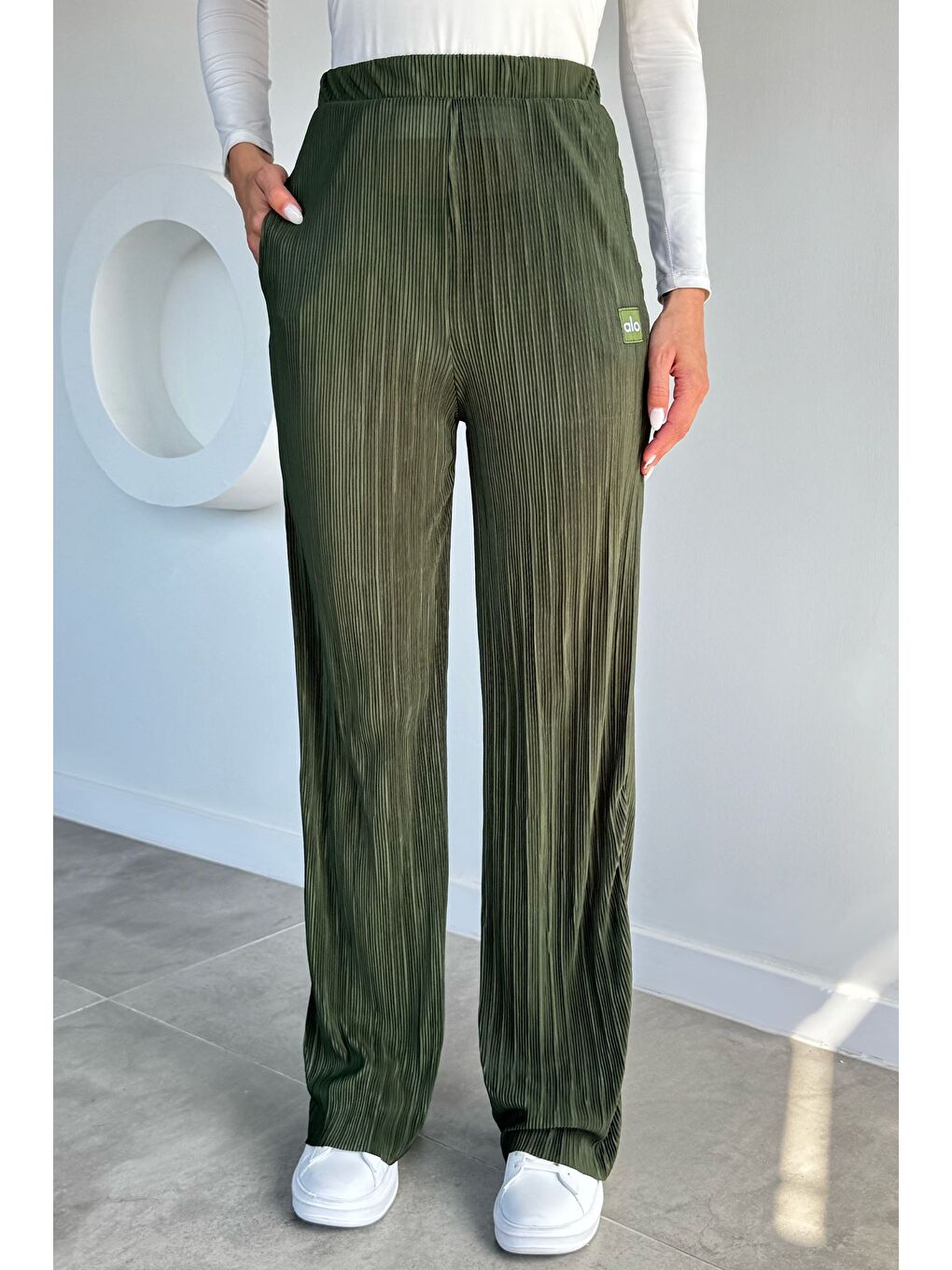 Haki Kadın Bel Lastikli Pileli Pantolon-1