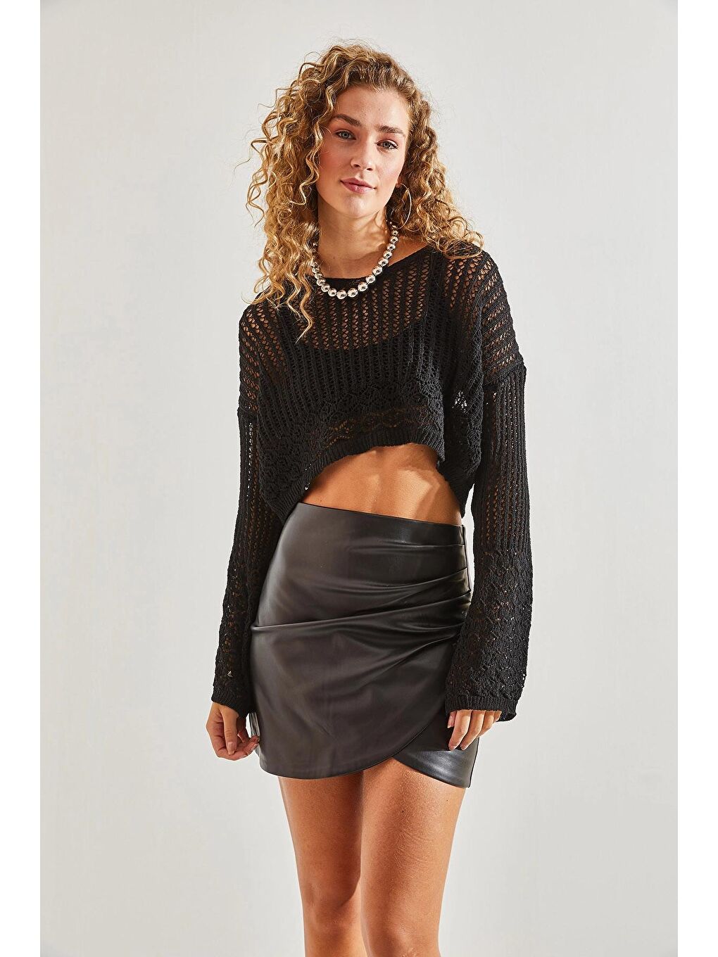 Siyah Kadın Ajurlu Triko Bluz-1