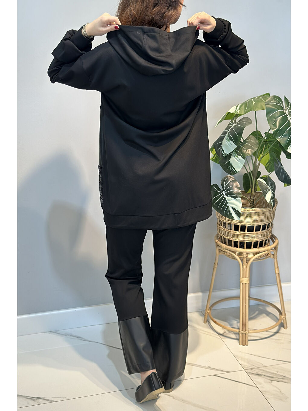 Kapüşonlu Baskı Detay Takım 19310 Siyah-2