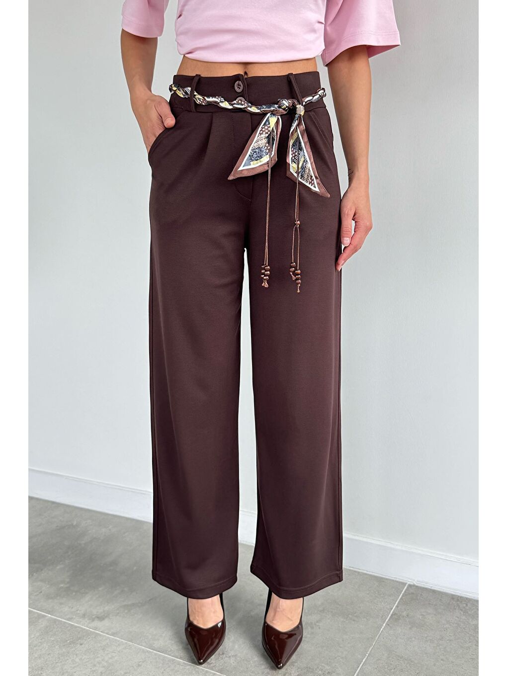 Kahverengi Kadın Yüksek Bel Fular Aksesuarlı Palazzo Kumaş Pantolon-1