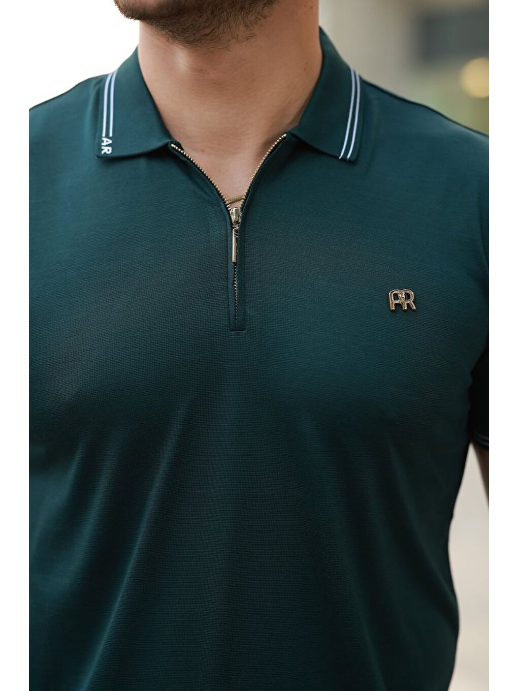 Yeşil Erkek Yaka Ve Kolları Çizgi Detaylı Fermuar Yakalı Kısa Kollu Tişört-2