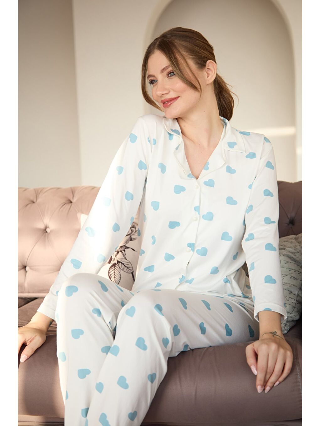 Turkuaz Leopar Desenli Polo Yaka Düğmeli Pijama Takımı