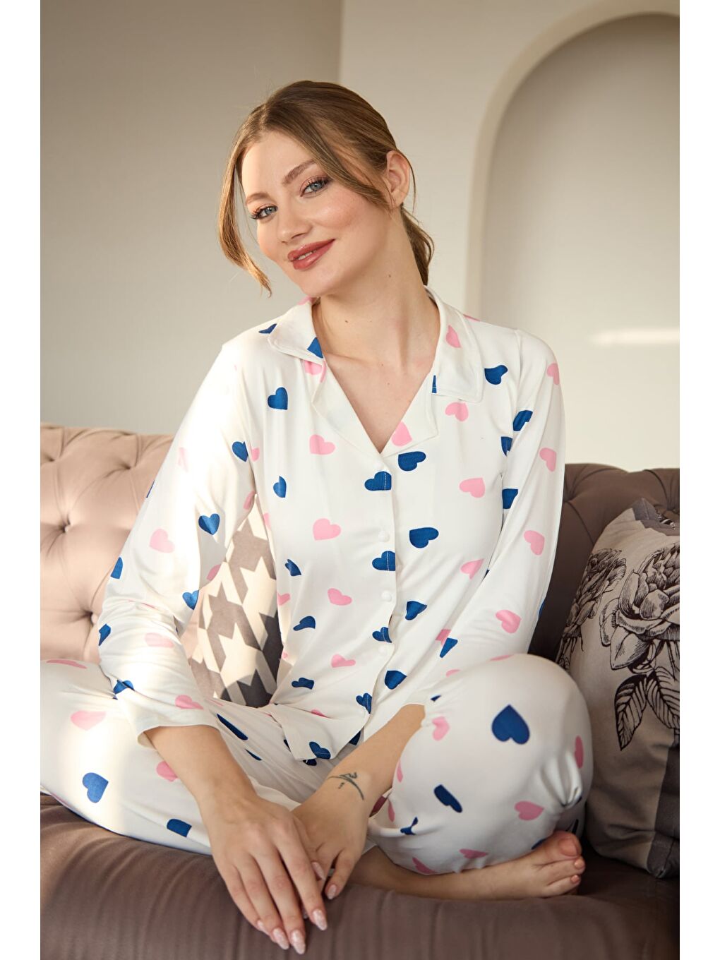 Lacivert Leopar Desenli Polo Yaka Düğmeli Pijama Takımı