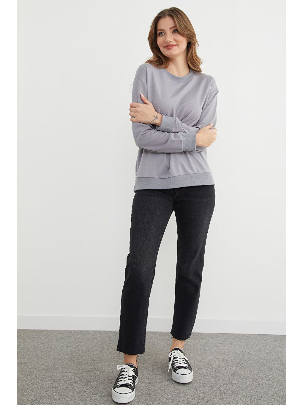 Gri Basic Bisiklet Yaka Sweatshirt-2