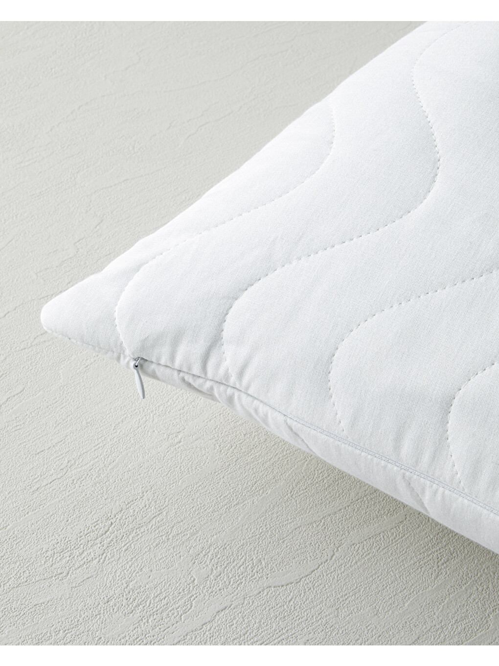 Napline Pamuklu Kapitoneli Sıvı Geçirmez Alez Yastık Kılıfı 50x70 Cm Beyaz-2