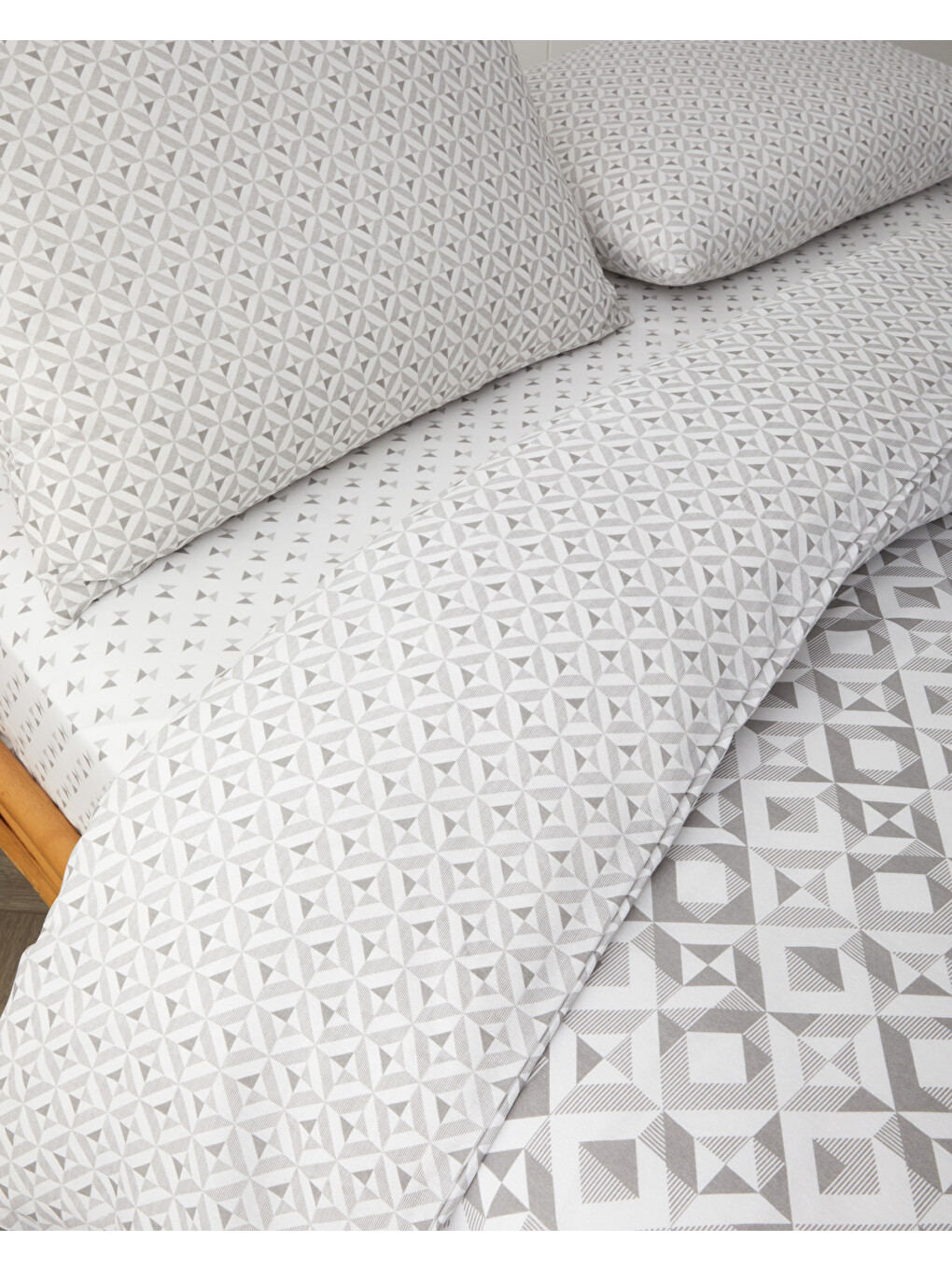Symetra Kolay Ütülenir Çarşaflı Çift Kişilik Nevresim Takımı 200x220 Cm Gri-5