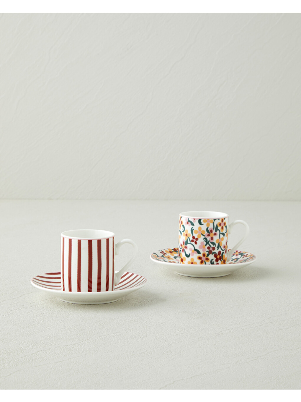 Solvia New Bone China 4 Parça 2 Kişilik Kahve Fincan Takımı 80 Ml Bordo