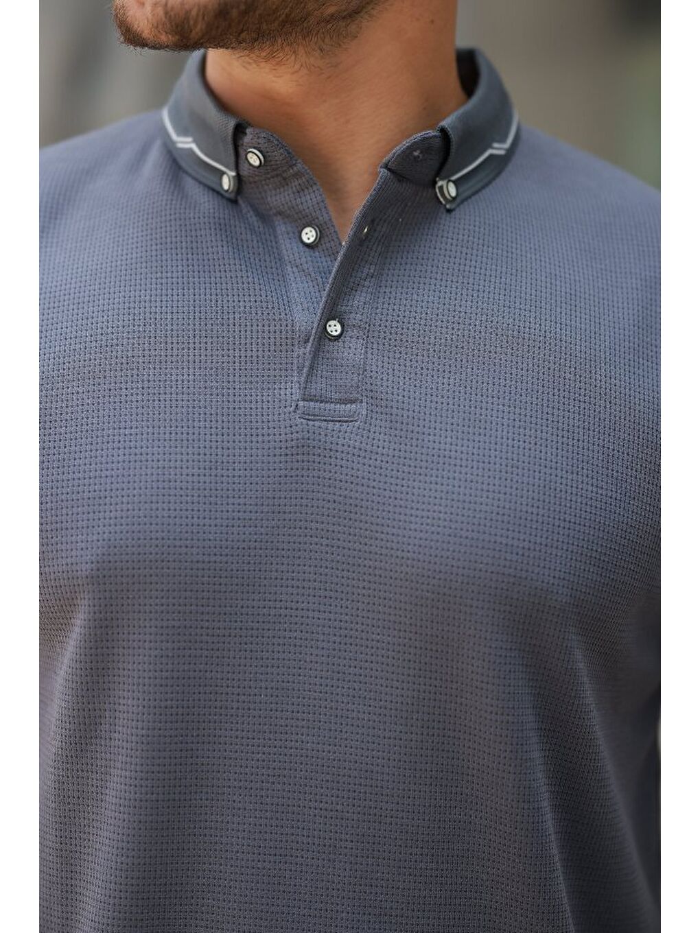 Antrasit Erkek Düğmeli Yaka Waffle Kumaş Kısa Kollu Tişört-2