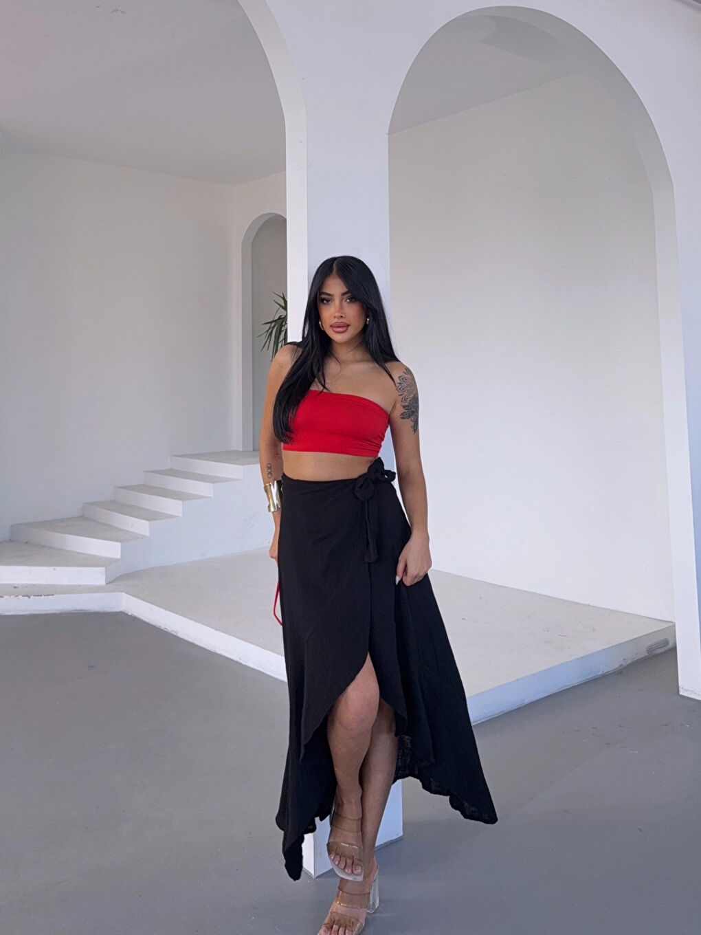 Kadım Siyah Belden Bağlamalı Asimetrik Müslin Etek HZL25S-DSB117801