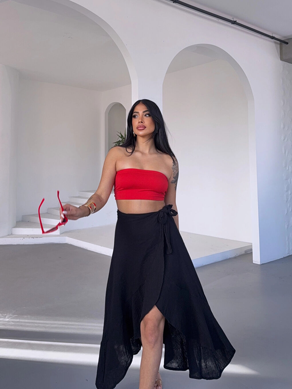 Kadım Siyah Belden Bağlamalı Asimetrik Müslin Etek HZL25S-DSB117801-3