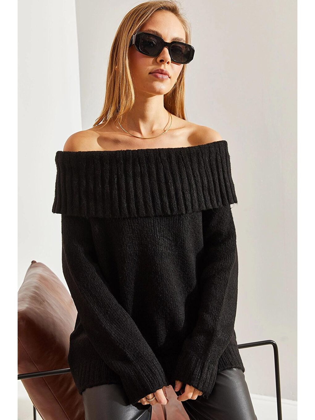 Siyah Kadın Şal Yakalı Triko Kazak-4