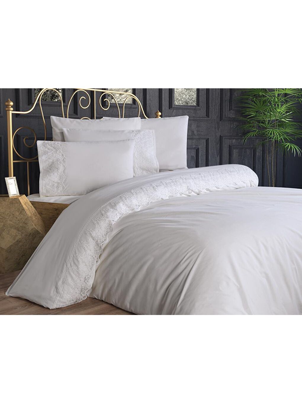 Karışık Fransız Dantelli Legend Çeyizlik Nevresim Takımı Krem