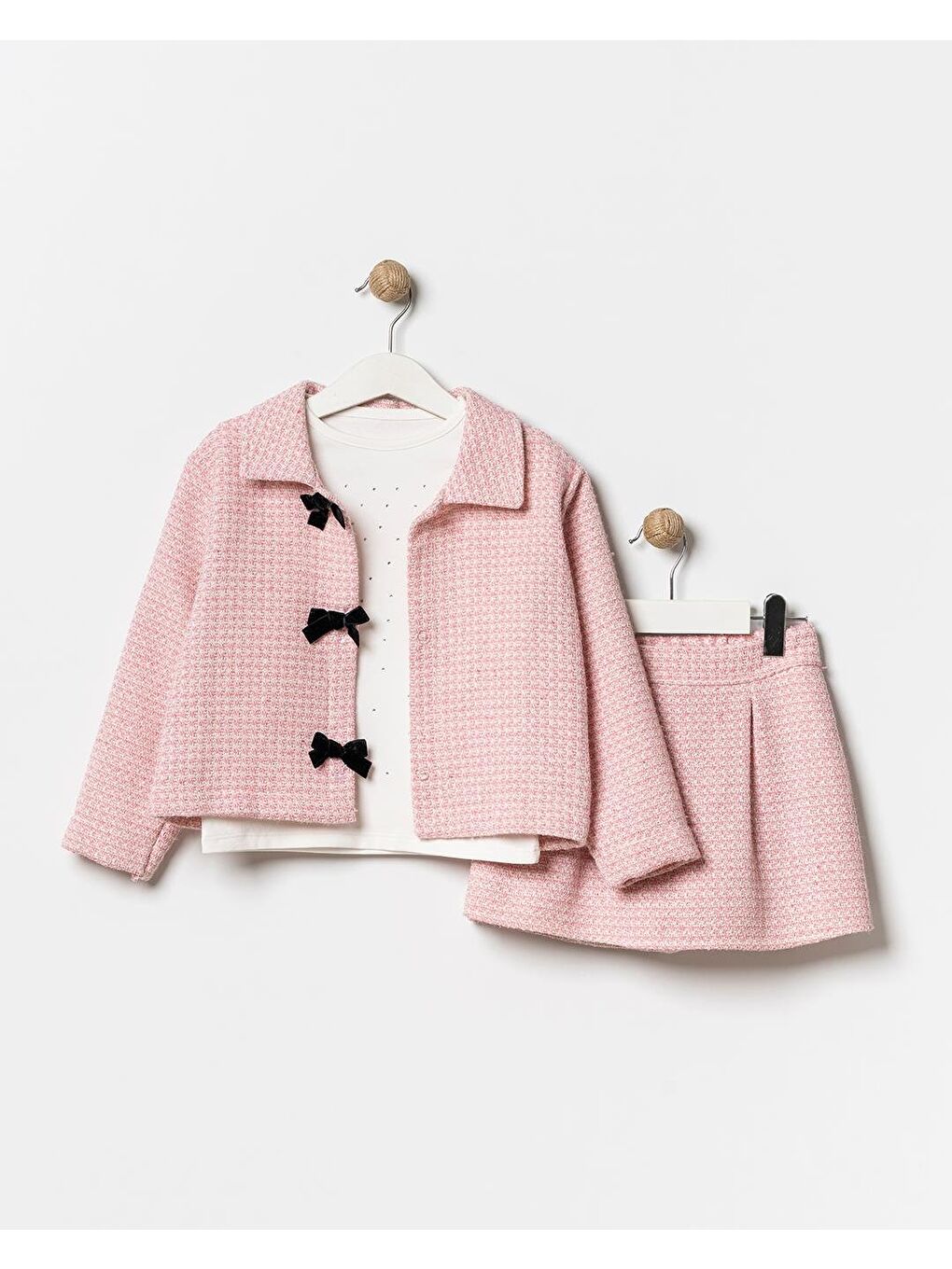 Kız Çocuk Pamuklu Pembe Dokulu Ceketli Etek Takım – T-Shirt Dahil 3'Lü-1