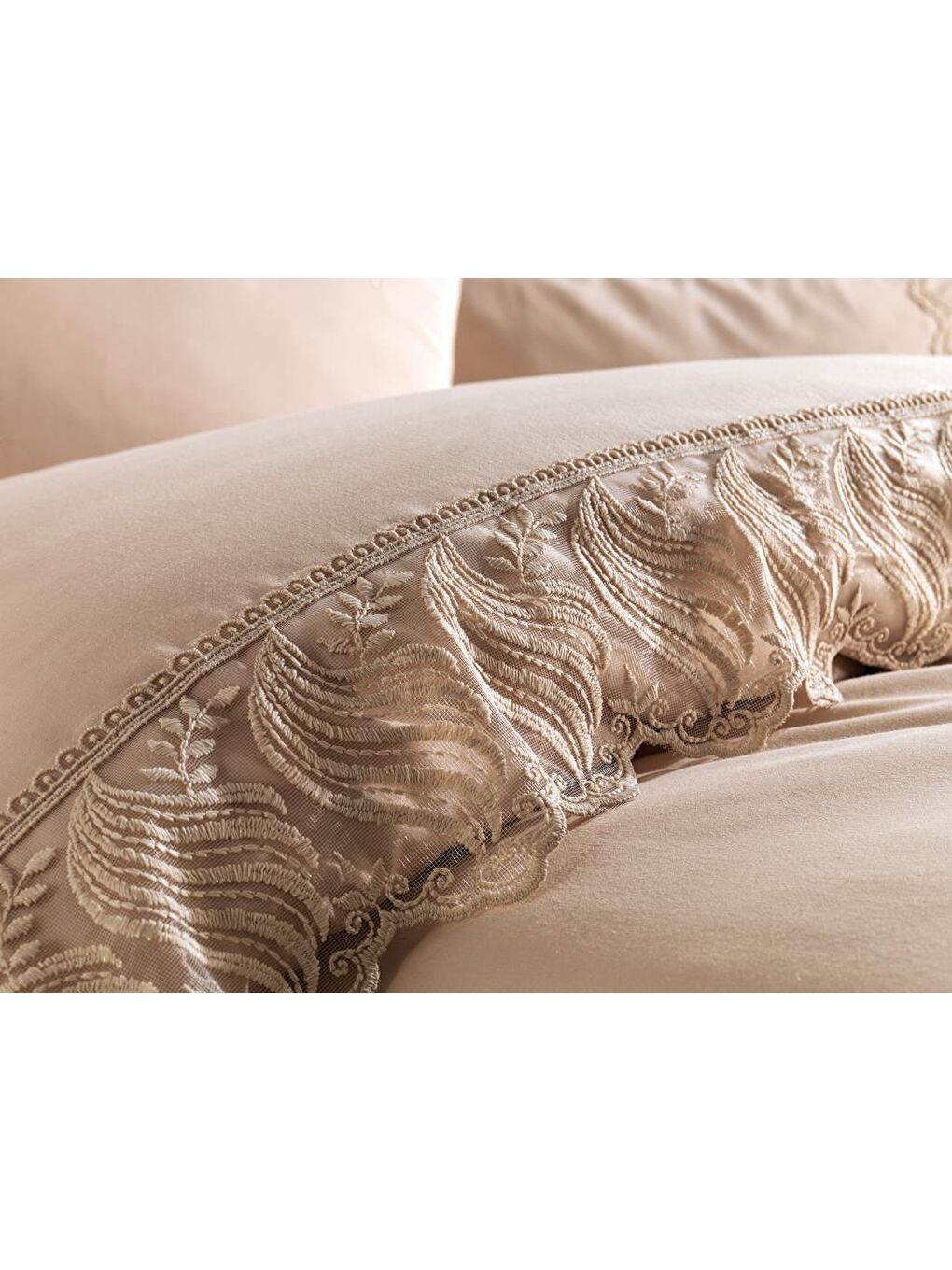 Karışık Fransız Dantelli Wave Çeyizlik Nevresim Takımı Cappucino-1