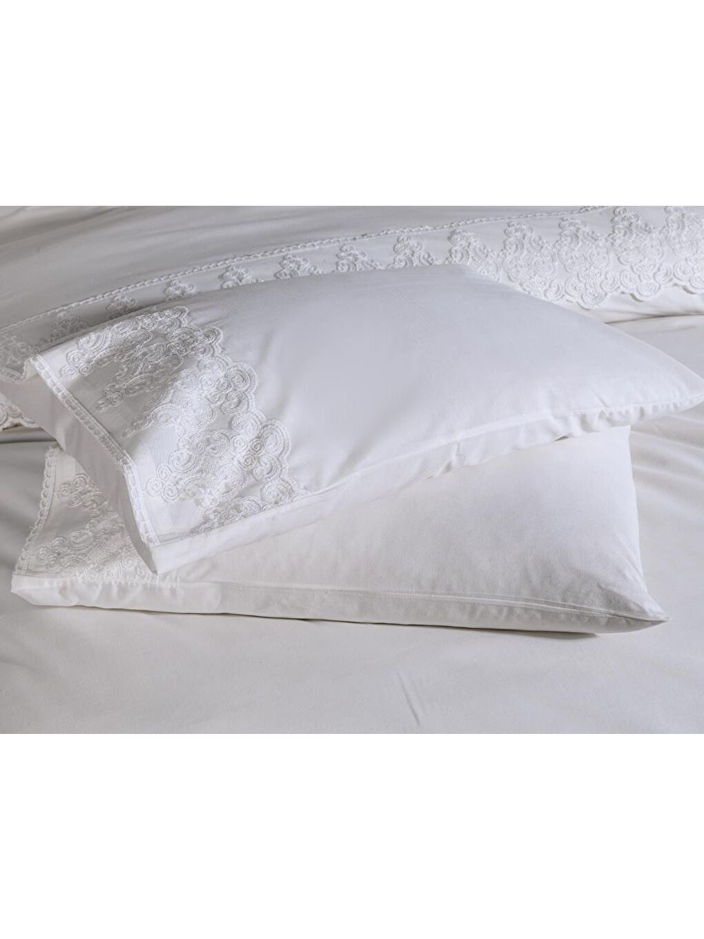 Karışık Fransız Dantelli Legend Çeyizlik Nevresim Takımı Krem-3