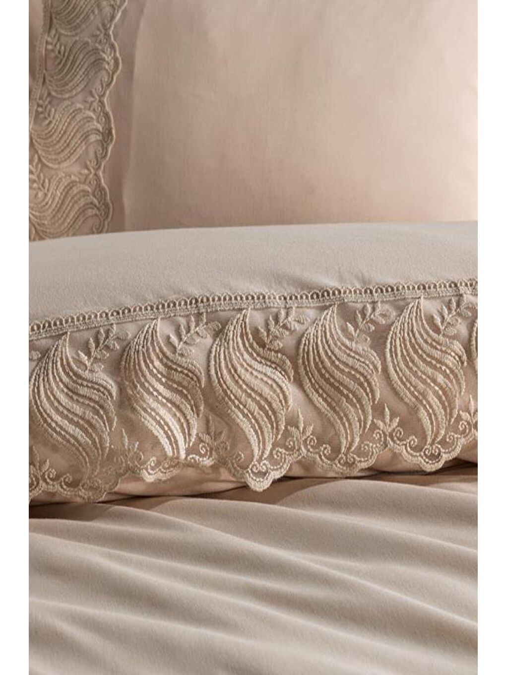 Karışık Fransız Dantelli Wave Çeyizlik Nevresim Takımı Cappucino-8