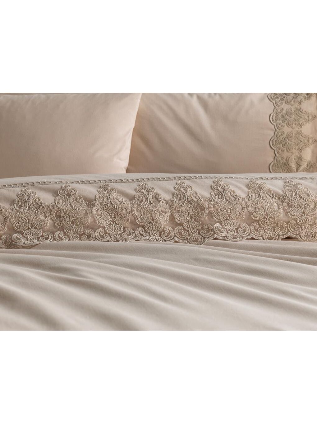 Karışık Fransız Dantelli Legend Çeyizlik Nevresim Takımı Cappucino-2