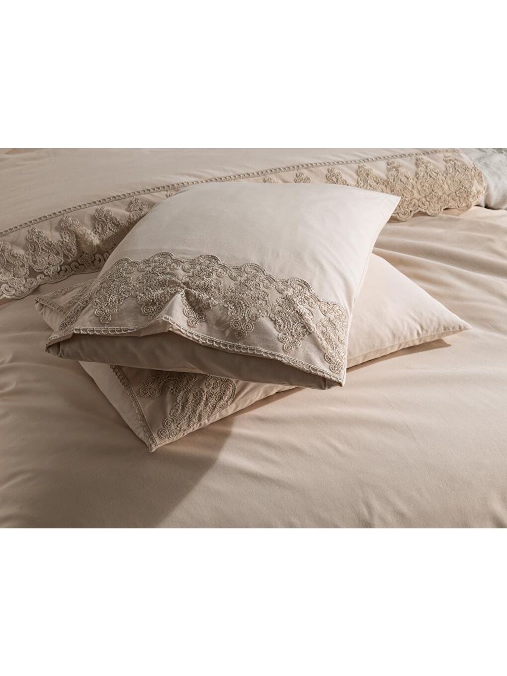 Karışık Fransız Dantelli Legend Çeyizlik Nevresim Takımı Cappucino-3